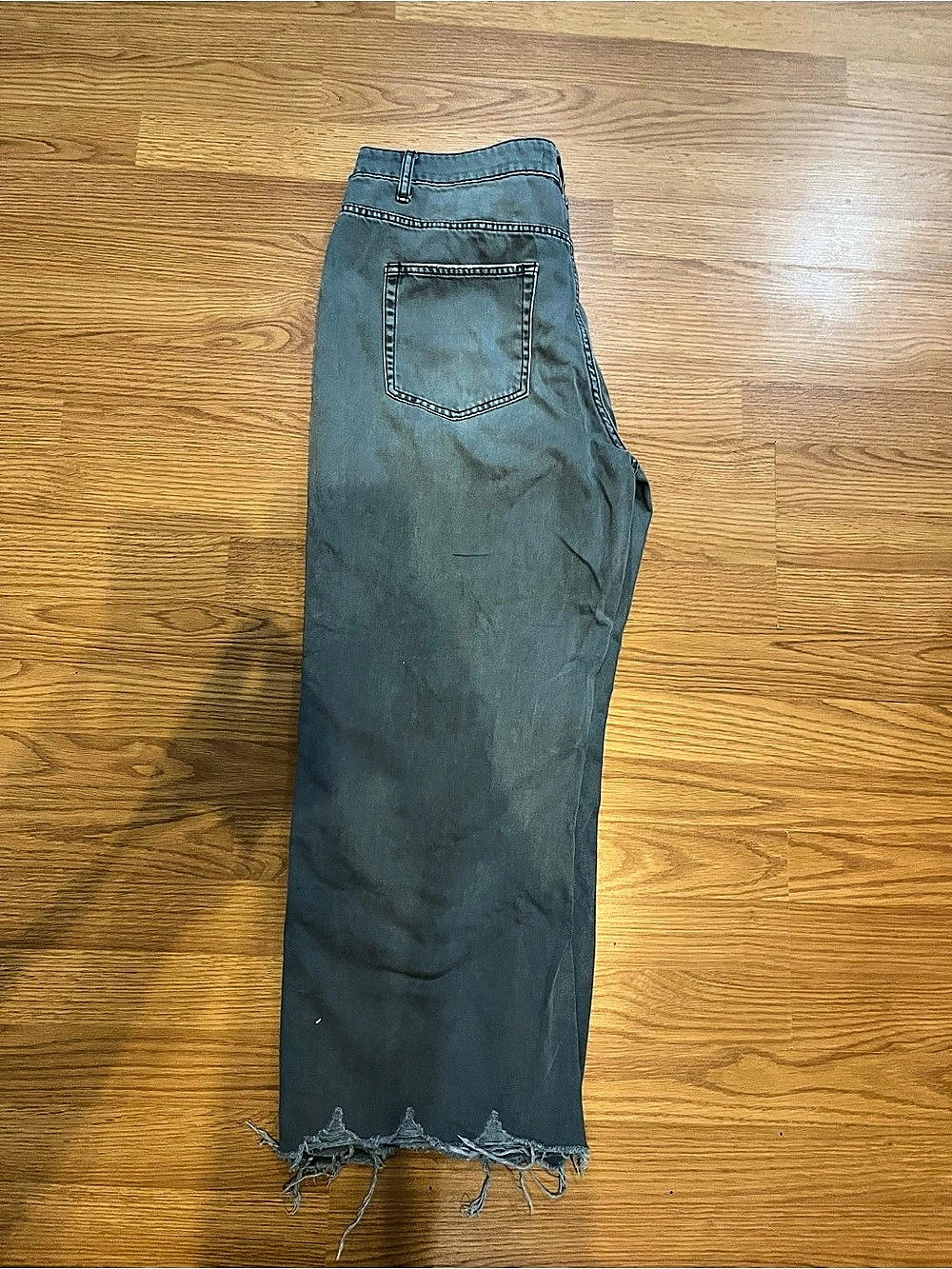Vervet Distressed Straight Leg Jeans in Gray - Picture 2 of 3